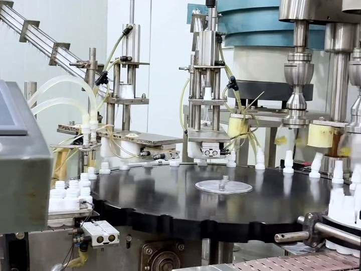 Capping machine